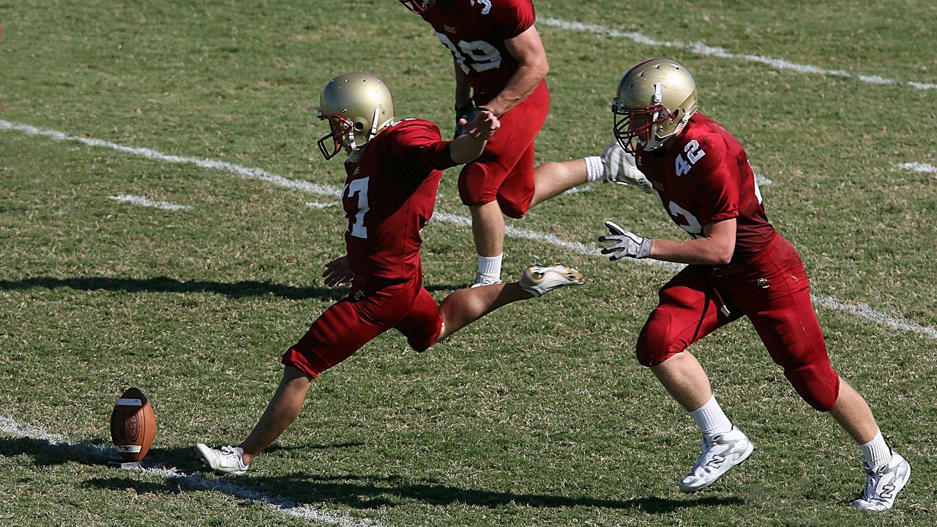 勒沃库森主场力克强敌 延续赛季不败神话